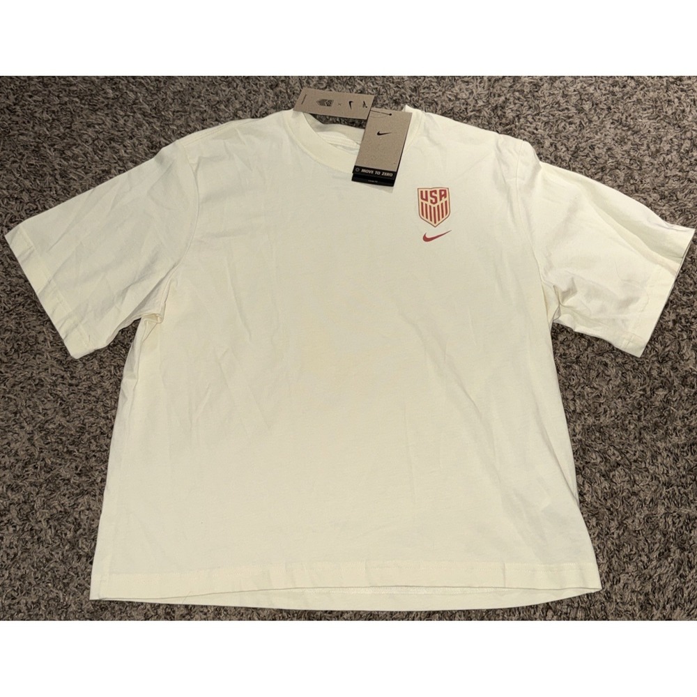 NEW Nike x USA Soccer Women's Short Sleeve Loose Fit T-Shirt (Small)